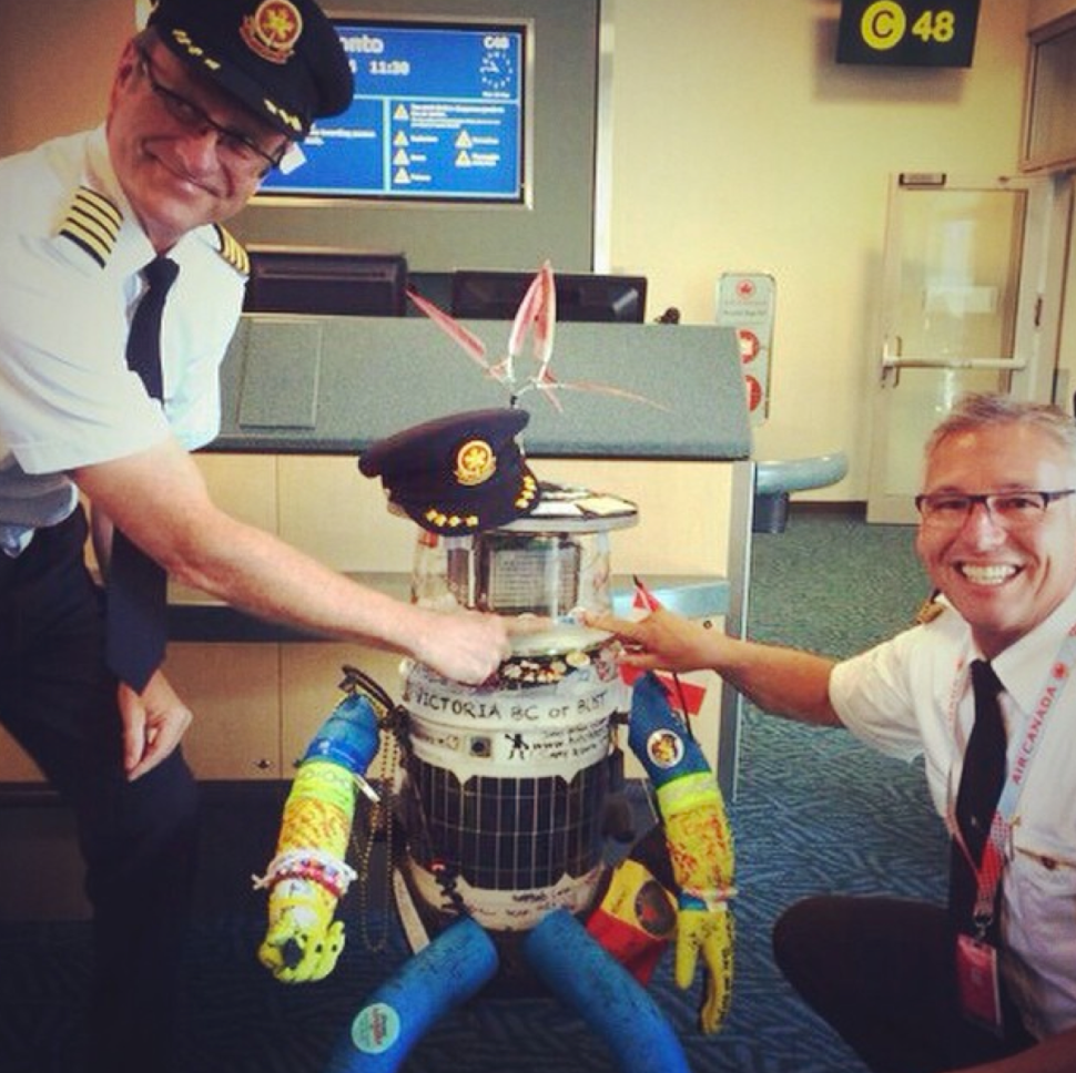 From hitchBOT Instagram.